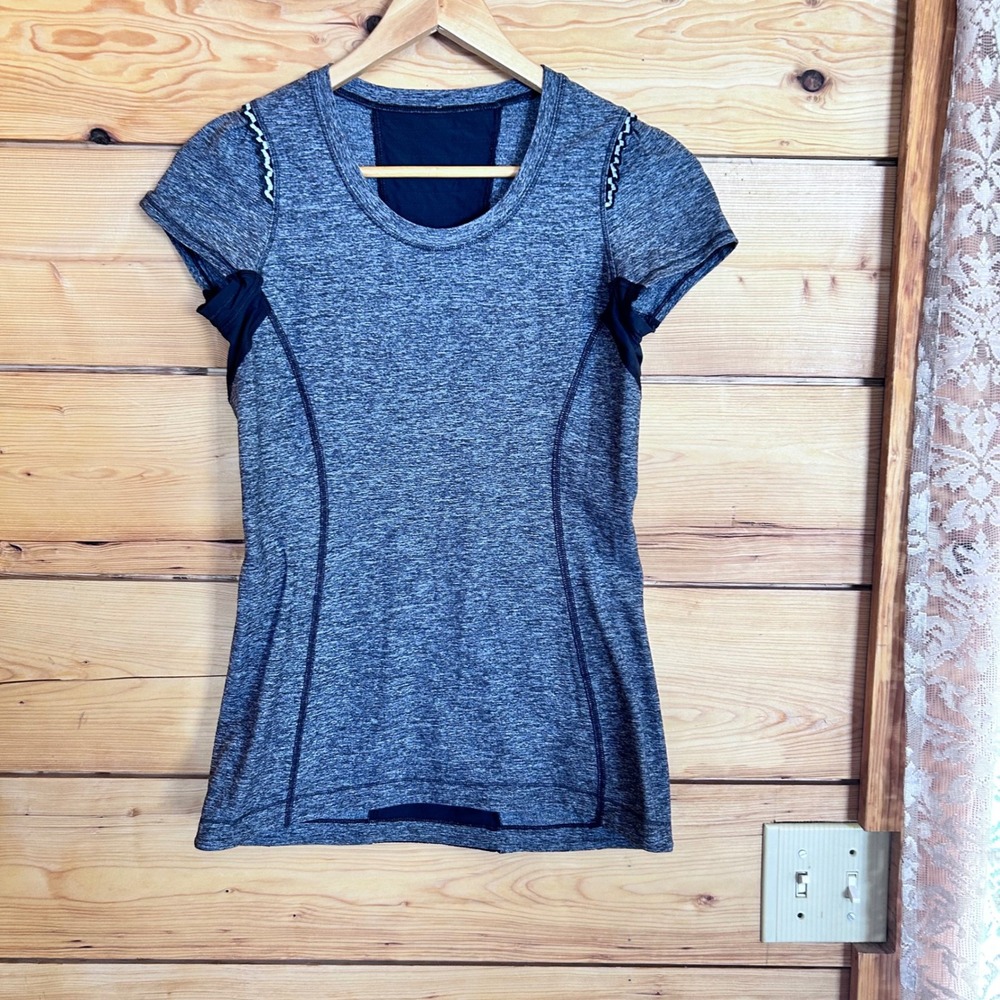 Run Swiftly Tech Short Sleeve Women Size 6‎ Heathered Grey Lululemon